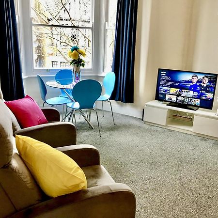 Coastal Apartment Southend-on-Sea Esterno foto