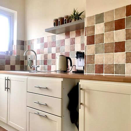 Coastal Apartment Southend-on-Sea Esterno foto